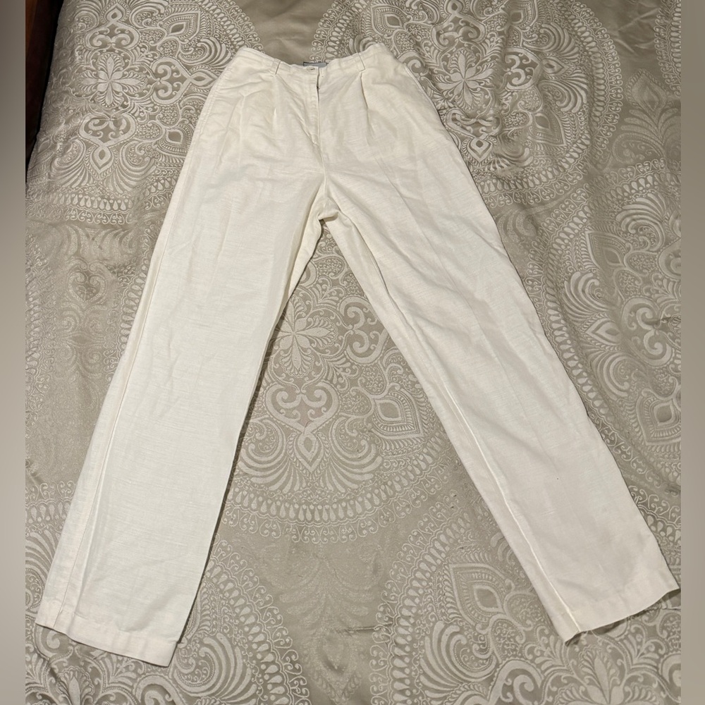 Liz Claiborne LizSport Straight Leg White Pants